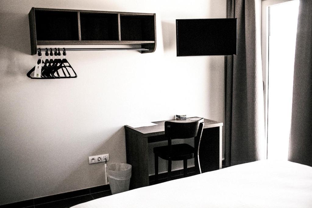 M-Otel E40 Wetteren Cameră foto